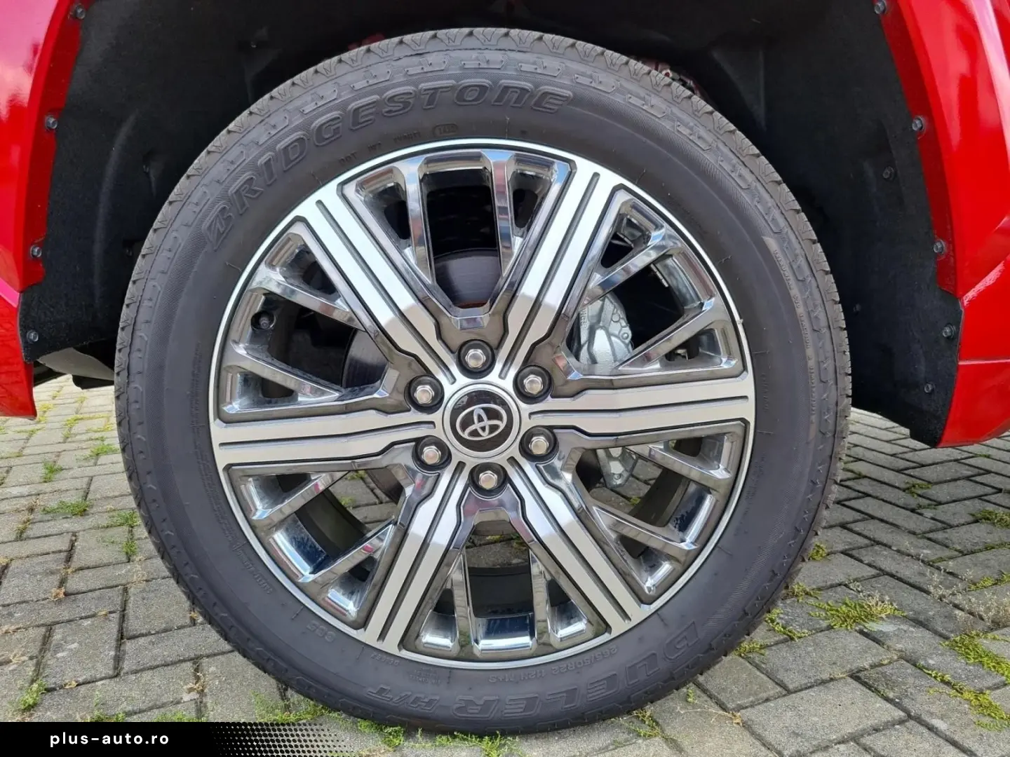 Toyota Tundra Capstone 4x4 CrewMax