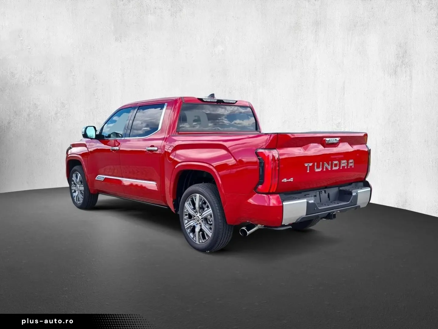 Toyota Tundra Capstone 4x4 CrewMax
