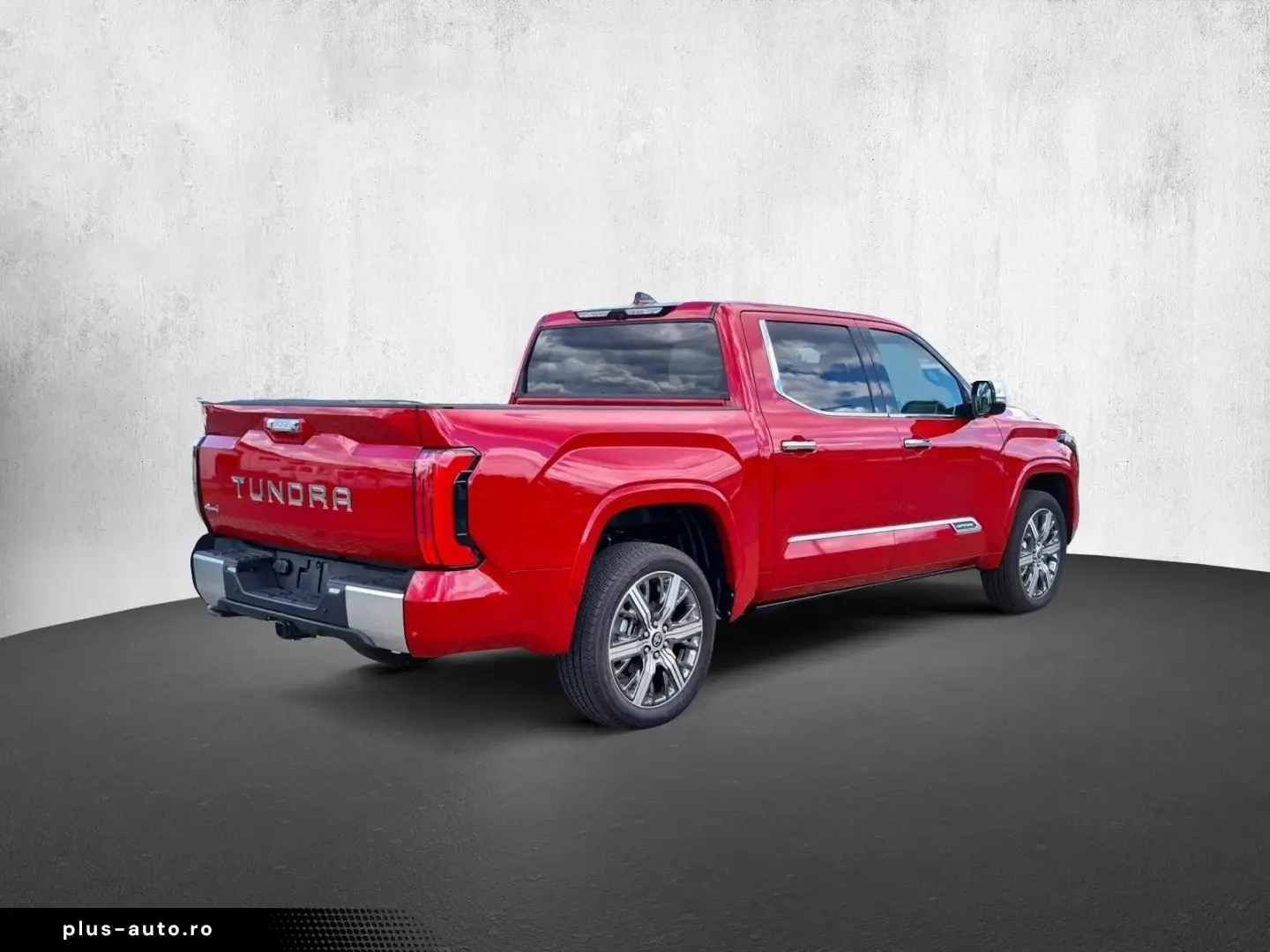 Toyota Tundra Capstone 4x4 CrewMax