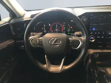 LEXUS NX 450h  E-FOUR Executive Line  LED 360  ACC PDC