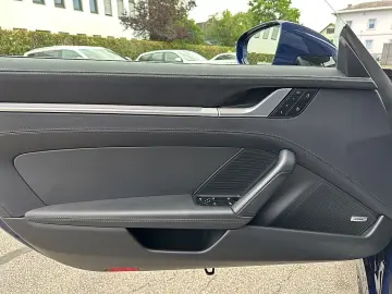 PORSCHE 911 992 Carrera Coupe S PDK