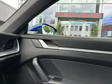 PORSCHE 911 992 Carrera Coupe S PDK