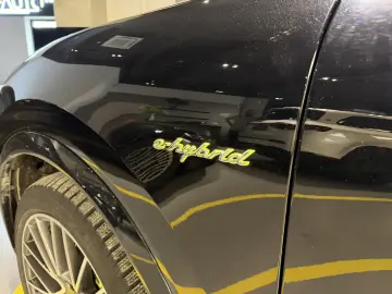 Porsche Cayenne e-hybrid Pano Crono PASM PDLS  Carlig MY23