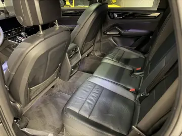 Porsche Cayenne e-hybrid Pano Crono PASM PDLS  Carlig MY23