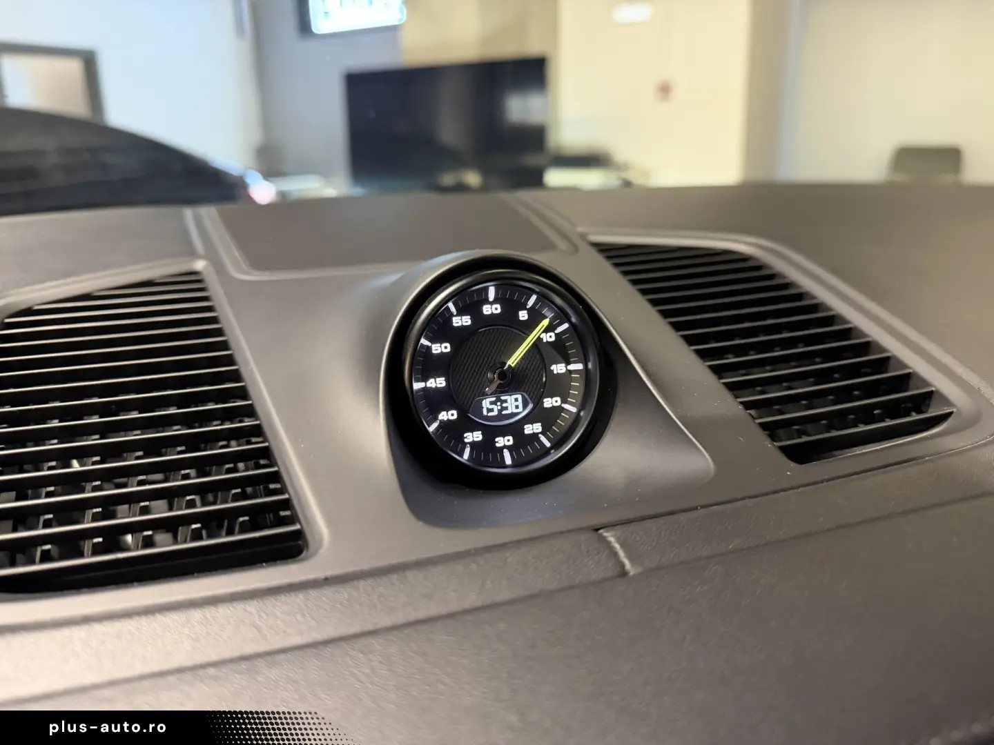 Porsche Cayenne e-hybrid Pano Crono PASM PDLS  Carlig MY23