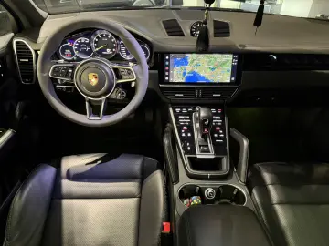 Porsche Cayenne e-hybrid Pano Crono PASM PDLS  Carlig MY23
