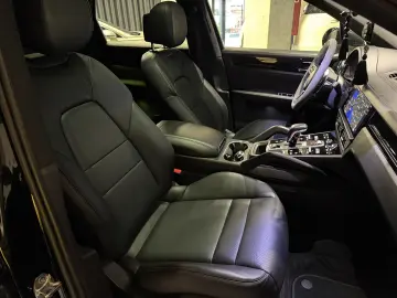 Porsche Cayenne e-hybrid Pano Crono PASM PDLS  Carlig MY23