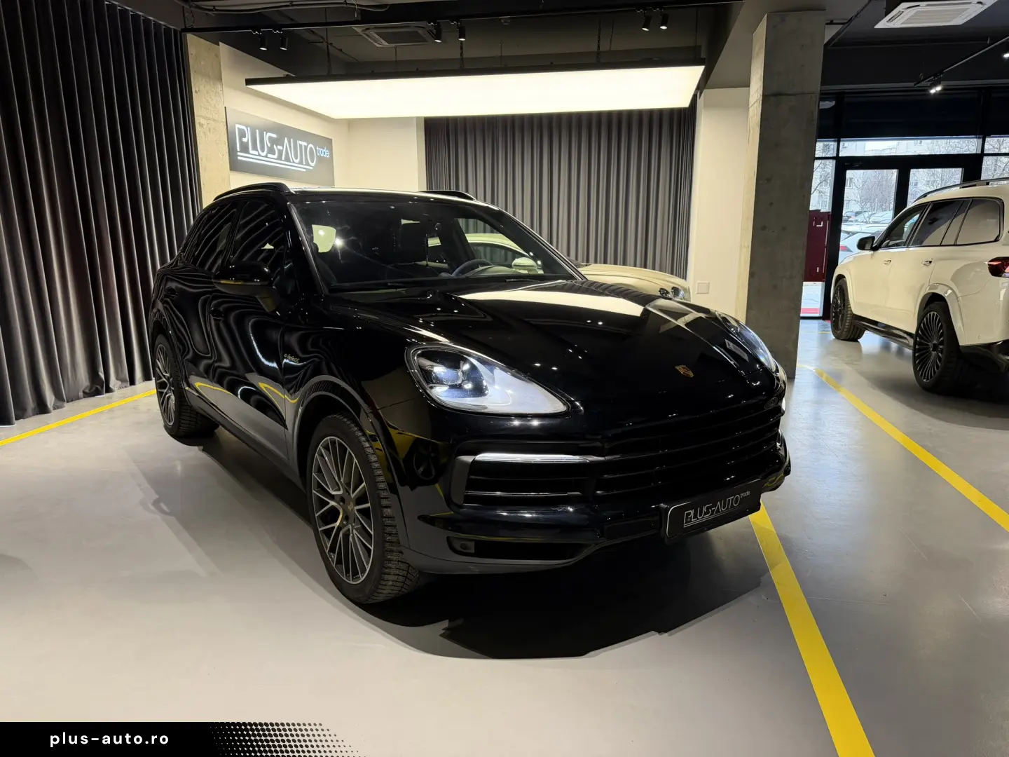 Porsche Cayenne e-hybrid Pano Crono PASM PDLS  Carlig MY23