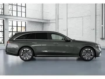 MERCEDES-BENZ E 300 de T 4M AHK ON BOARD DC LADER 19 ZOLL