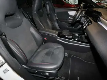 MERCEDES-BENZ CLA 250 e Coupé AMG DISTRO KAMERA CARP&hellip;