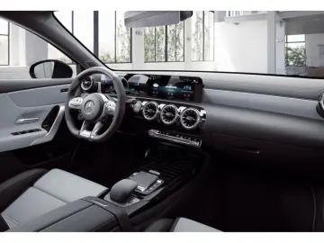 MERCEDES-BENZ A 45 AMG S 4M  TOTWINKEL 360  CARPLAY LED 19