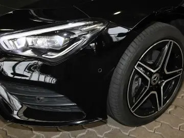 MERCEDES-BENZ CLA 250 Shooting Brake e AMG PANO KAME&hellip;
