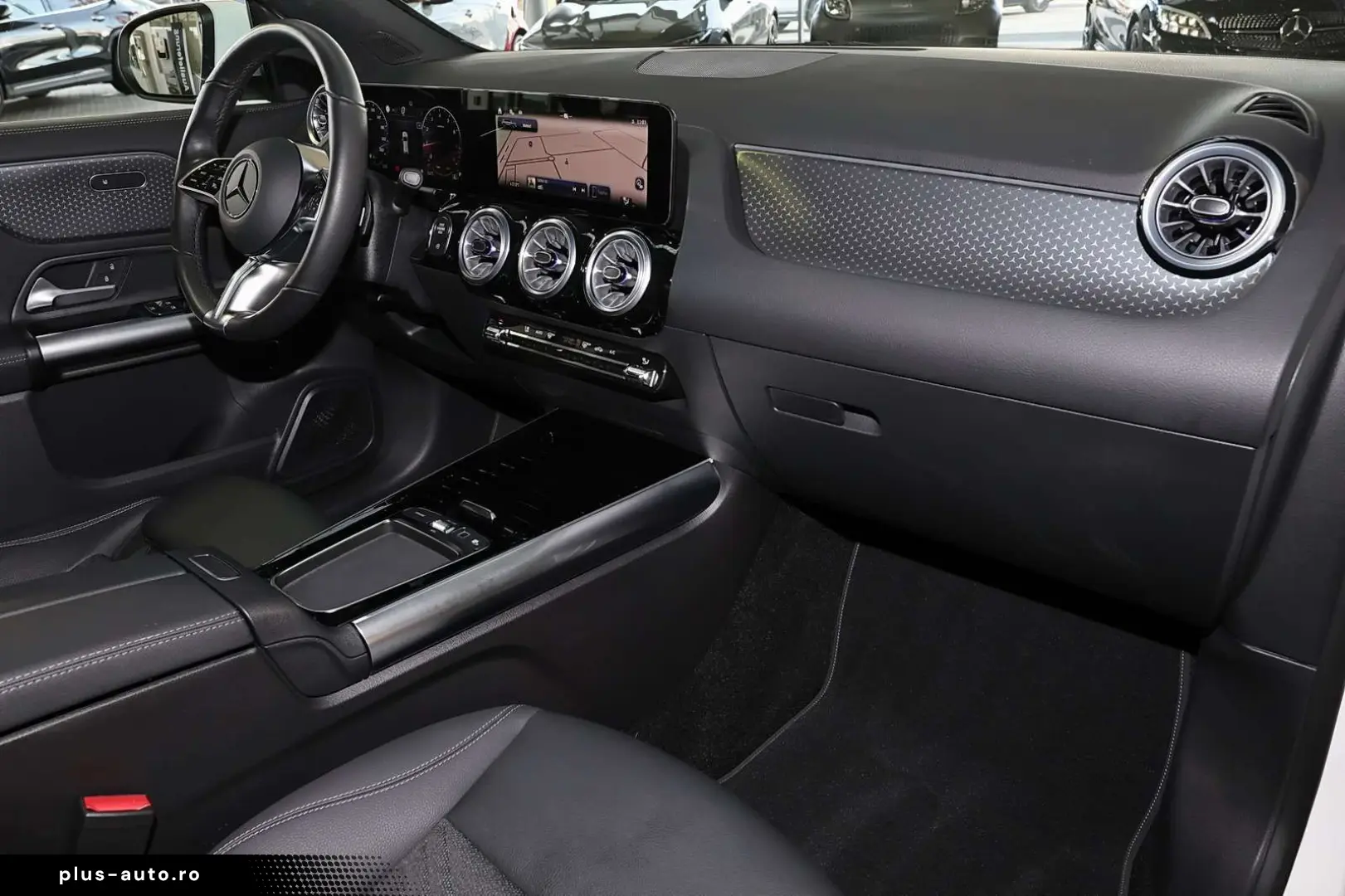 MERCEDES-BENZ GLA 200 Progressive EDITION PANO MULTIBEAM 360