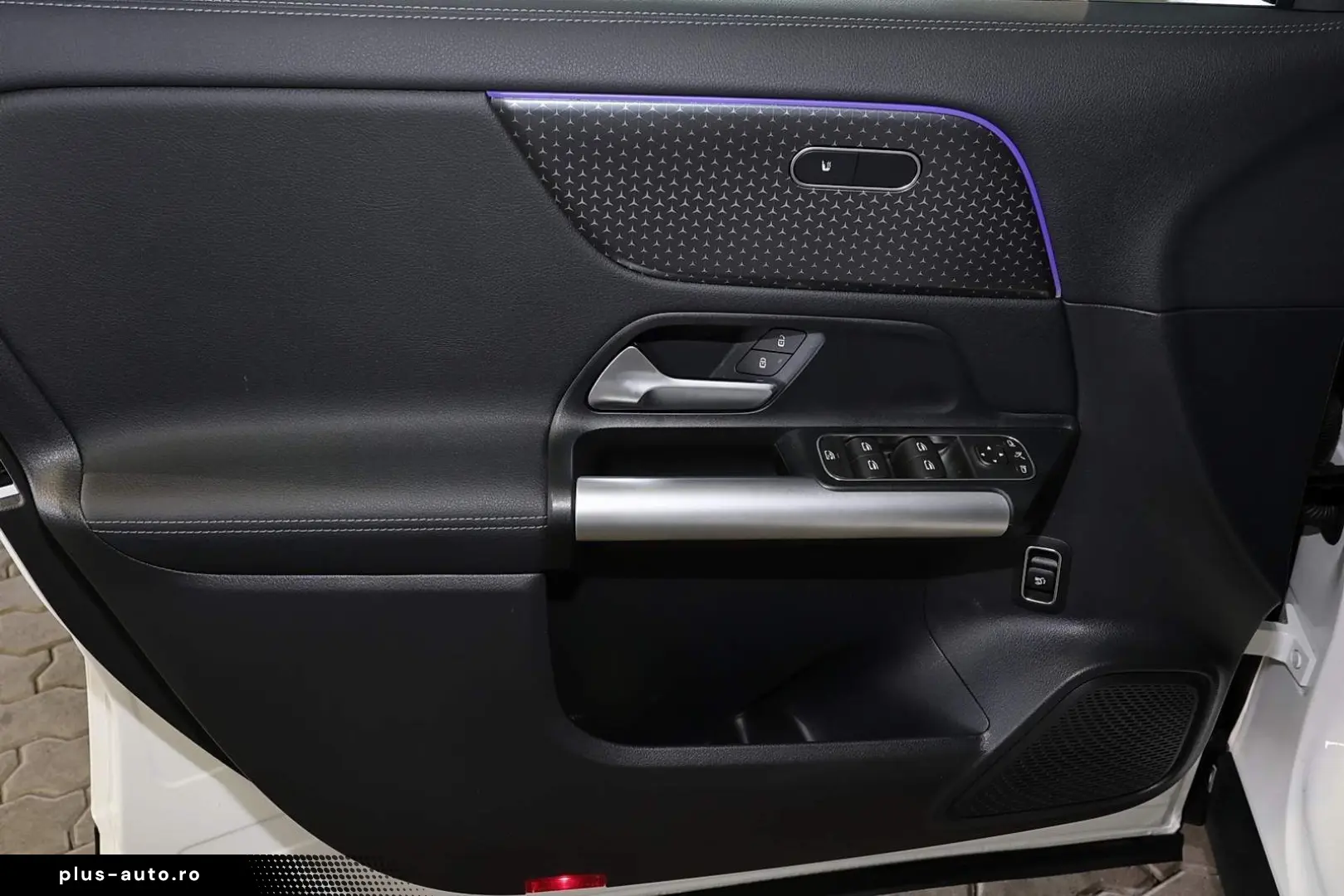 MERCEDES-BENZ GLA 200 Progressive EDITION PANO MULTIBEAM 360