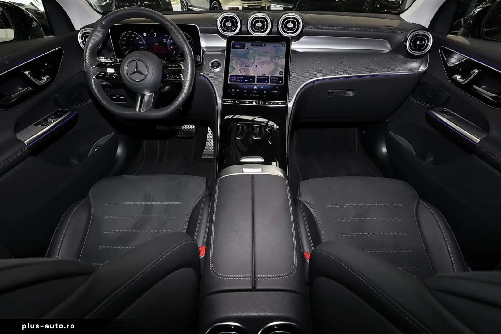 MERCEDES-BENZ GLC 200 4M AMG PANO TOTWINKEL MEMORY 360  19