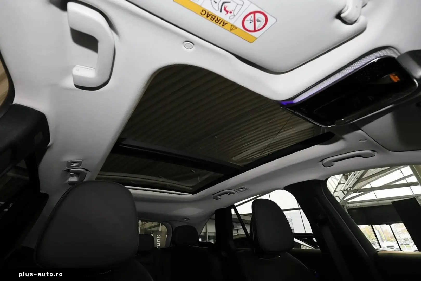 MERCEDES-BENZ GLC 200 4M AMG PANO TOTWINKEL MEMORY 360  19