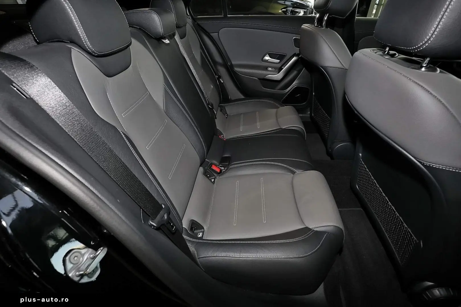 MERCEDES-BENZ A 250 e AMG HEADUP DISTRONIC BURMESTER LED 18