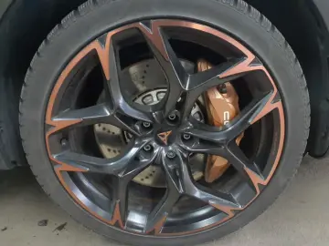 CUPRA Formentor VZ5 2.5 TSI 4Drive Leder