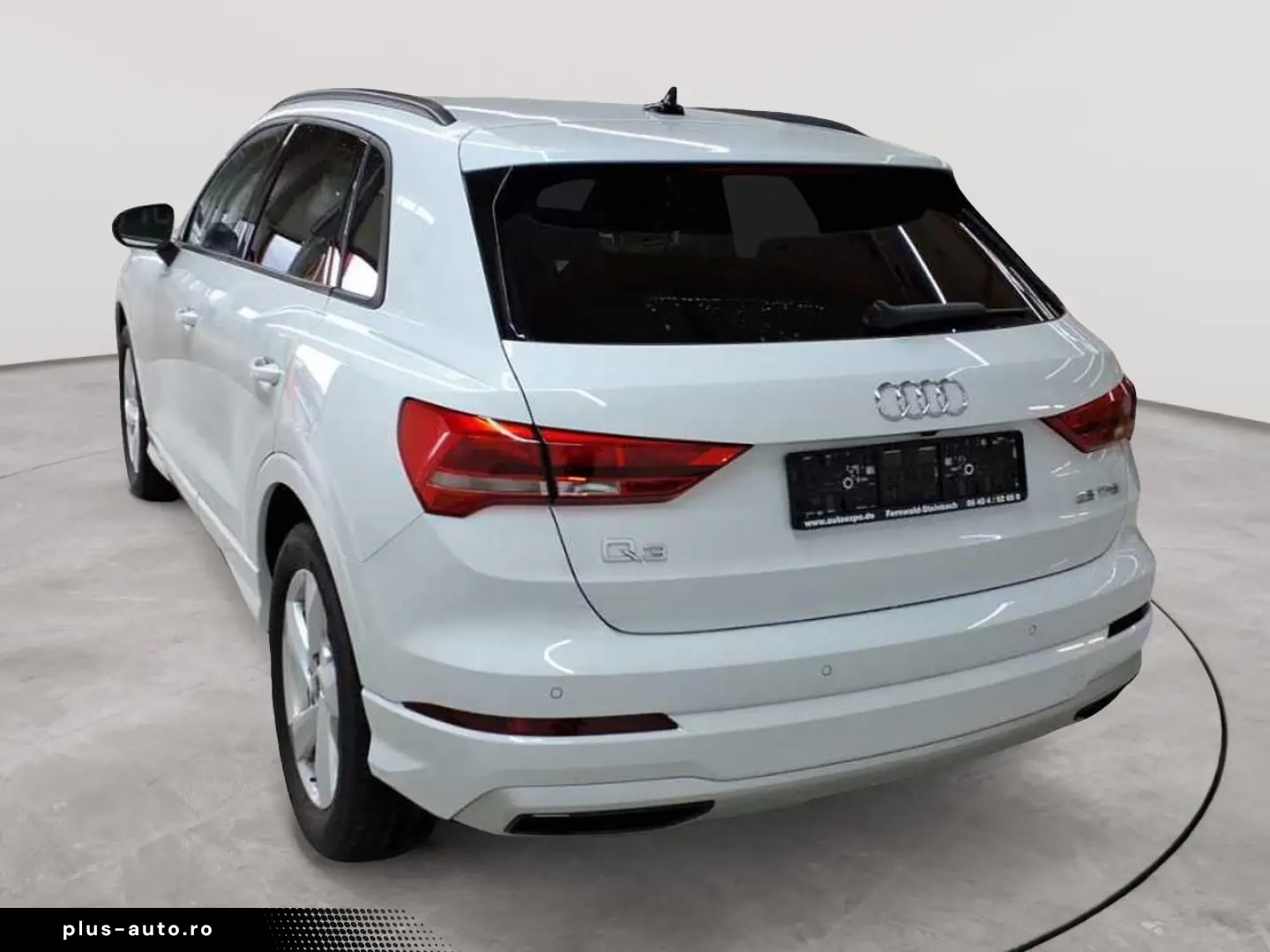 AUDI Q3 35 TFSI S tronic advanced AHK KAM
