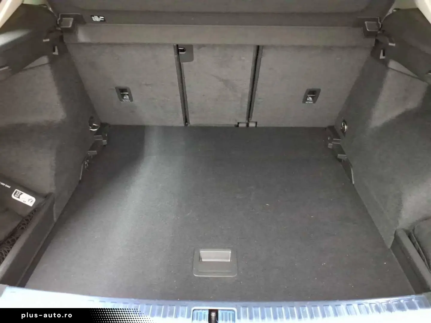 AUDI Q3 35 TFSI S tronic advanced AHK KAM