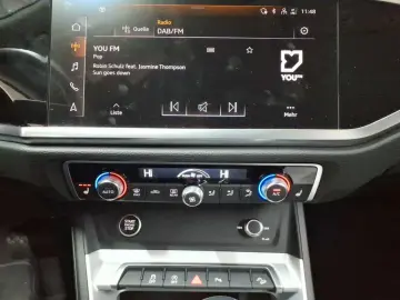 AUDI Q3 35 TFSI S tronic advanced AHK KAM