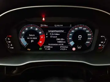 AUDI Q3 35 TFSI S tronic advanced AHK KAM