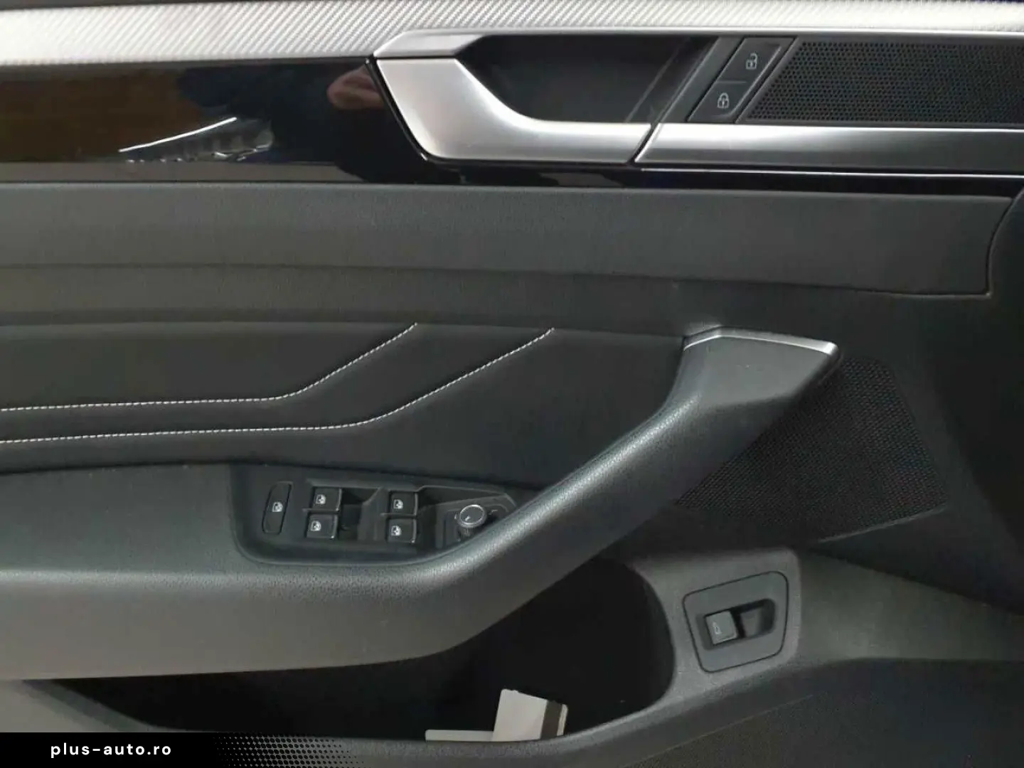 VW Arteon 2.0 TSI R-Line Leder NAV DCC