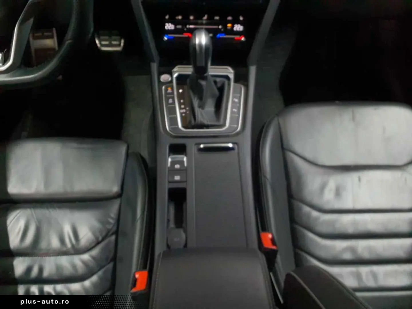 VW Arteon 2.0 TSI R-Line Leder NAV DCC