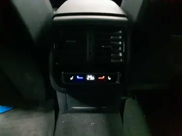 VW Arteon 2.0 TSI R-Line Leder NAV DCC