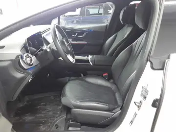 MERCEDES-BENZ EQE 300 Edition Electric Art AHK Leder