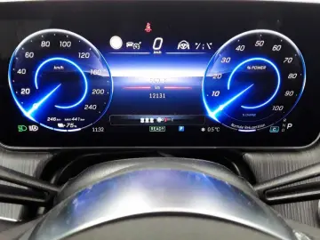 MERCEDES-BENZ EQE 300 Edition Electric Art AHK Leder