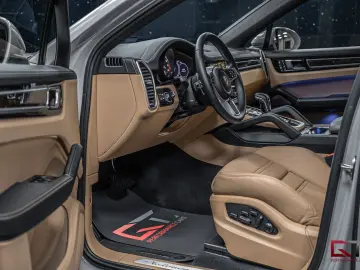 PORSCHE Cayenne E-Hyb Coupé PlatinumEdt SportDesign Pano