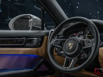 PORSCHE Cayenne E-Hyb Coupé PlatinumEdt SportDesign Pano