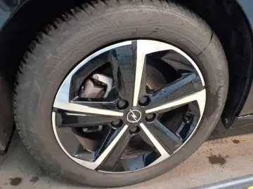 OPEL Astra 1.2 Turbo GS