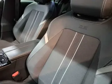 OPEL Astra 1.2 Turbo GS