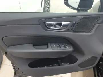 VOLVO XC60 B4 B Plus Bright PANO StandH