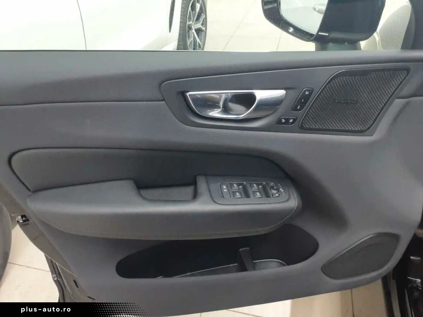 VOLVO XC60 B4 B Plus Bright PANO StandH