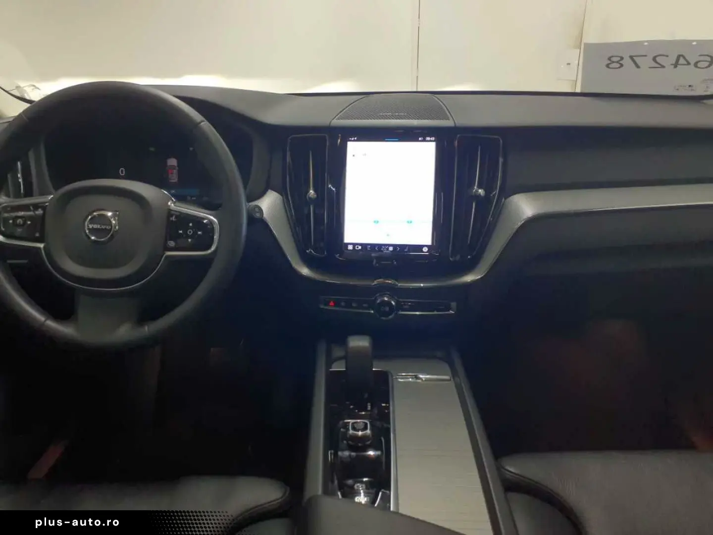 VOLVO XC60 B4 B Plus Bright PANO StandH