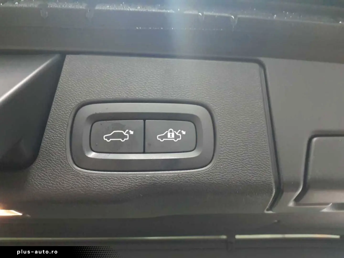 VOLVO XC60 B4 B Plus Bright PANO StandH