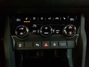 SKODA Kodiaq 2.0 TDI 4x4 DSG Sportline NAV RFK