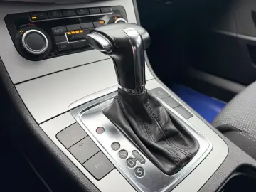 Volkswagen Passat-Cc