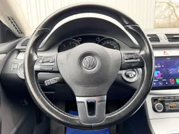 Volkswagen Passat-Cc