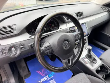 Volkswagen Passat-Cc