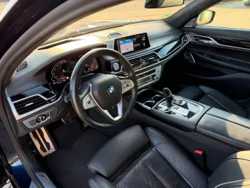 BMW 740d xDrive M Sport Massage Laser HeadUp B&W