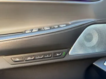 BMW 740d xDrive M Sport Massage Laser HeadUp B&W