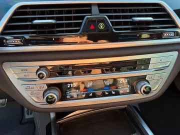 BMW 740d xDrive M Sport Massage Laser HeadUp B&W