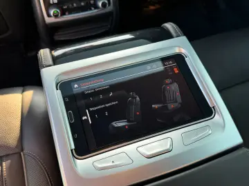 BMW 740d xDrive M Sport Massage Laser HeadUp B&W