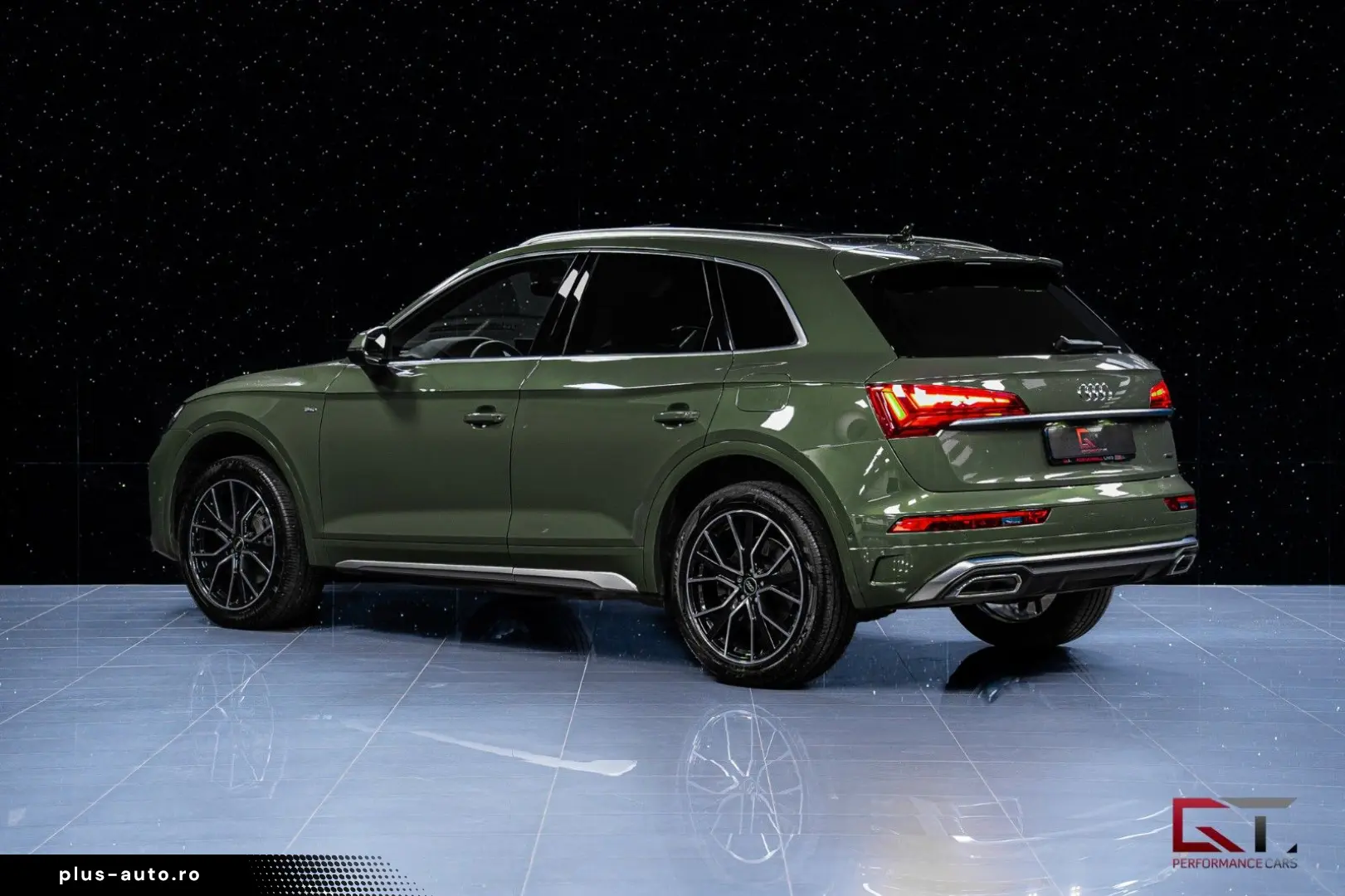 AUDI Q5 55 e Q S-Line Evolution 20  Pano Matrix Tow