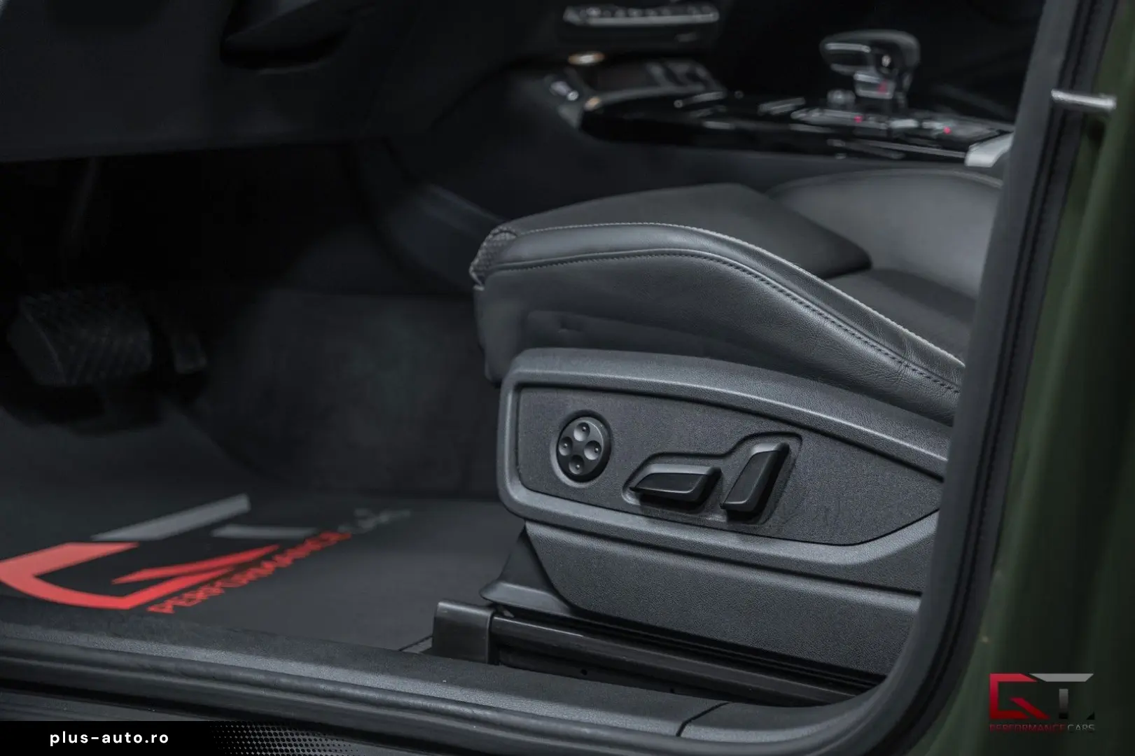 AUDI Q5 55 e Q S-Line Evolution 20  Pano Matrix Tow