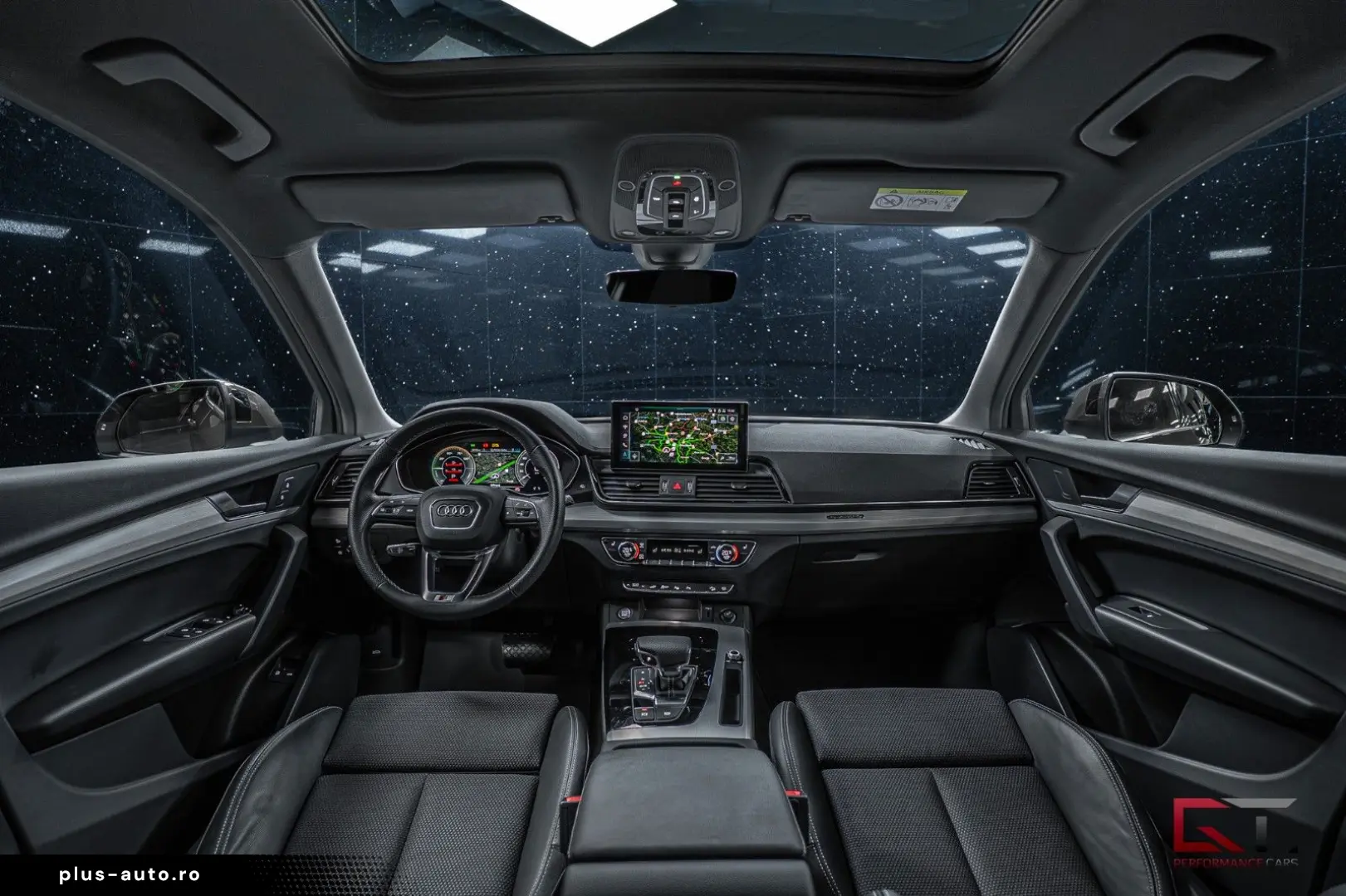 AUDI Q5 55 e Q S-Line Evolution 20  Pano Matrix Tow